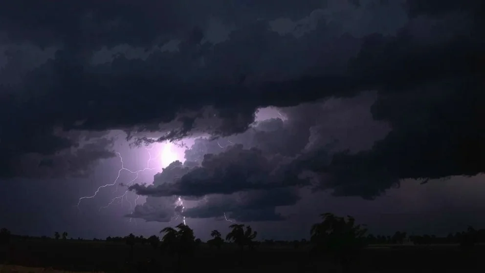 Kraftig åska i natt vad bör du veta